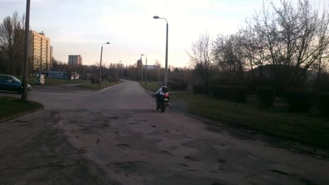 brum brum Suzuki RF 900 R