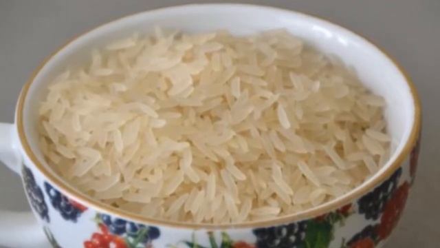 Как избавиться от запаха в шкафу . Поставьте чашку риса в шкаф Блестящая идея удалить запах в шкаф смотреть онлайн