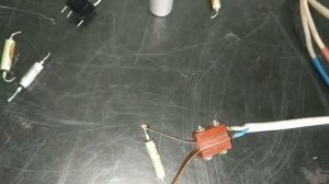 Внутрисхемный ESR метр из транзистор тестера.