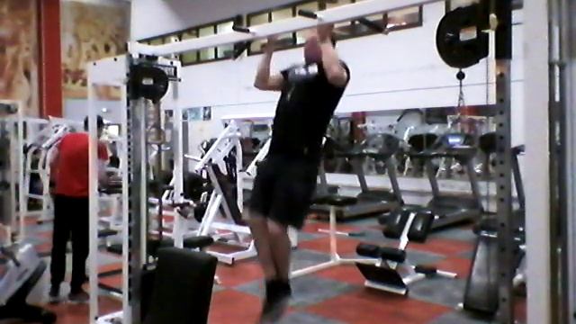 Подтягивания обратным хватом смотреть онлайн