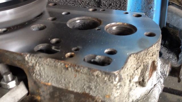 Фрезеровка ГБЦ ЯМЗ 238 - завершающий этап устранения трещин в ГБЦ смотреть онлайн