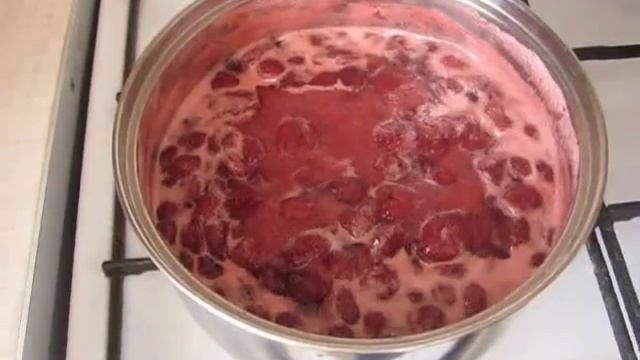 Клубничное варенье - быстро, вкусно и просто смотреть онлайн