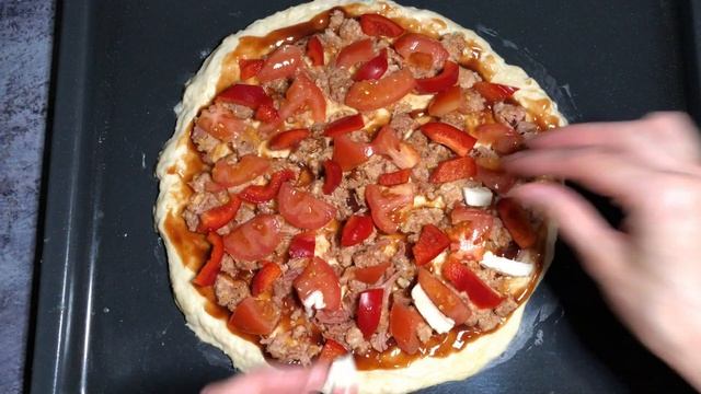 НАЧИНКА для пиццы из... ТУШЕНКИ!!! супер СОЧНАЯ ПИЦЦА рецепт