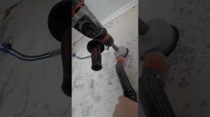 Сверление лунки в бетоне алмазной коронкой Bosch 68мм