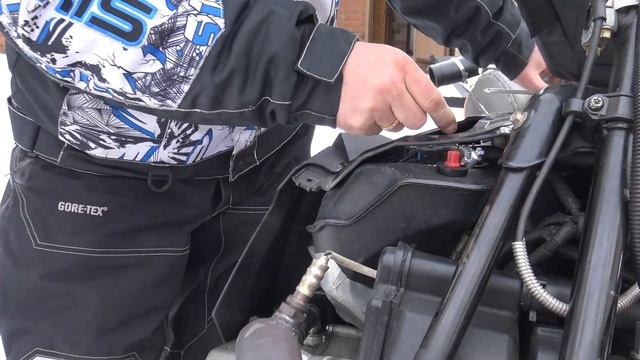 Если руки не из жопы 19: восстанавливаем работу тросика газа на AC XF 1100 Turbo смотреть онлайн