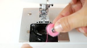 Система быстрой заправки нижней нити QBT на машине NECCHI 8787