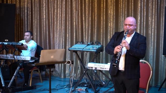 Армянские музыканты.Klarnet & Dhol.Классное исполнение смотреть онлайн