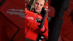 Аккумуляторный труборез по нержавеющей стали Milwaukee C12PCSS-202C и C12PPC-0 РЕХ. Мегамастер.