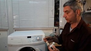 Как  устранить засор фильтра в стиральной машинке