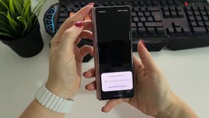 Как правильно извлечь e-sim? | Как удалить е-сим из телефона Samsung Z Fold 2?