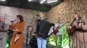Течет вода в ярок-ансамбль Кызыл Жар. г. Петропавловск.