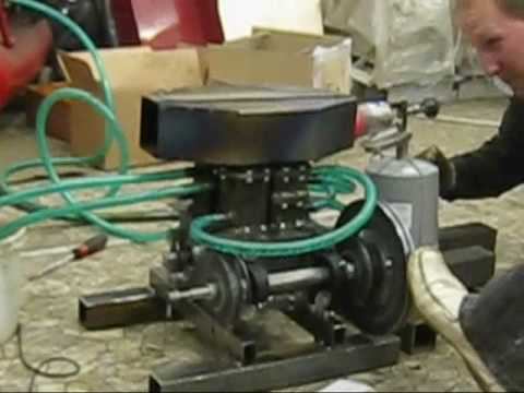 Twin alpha Stirling engine