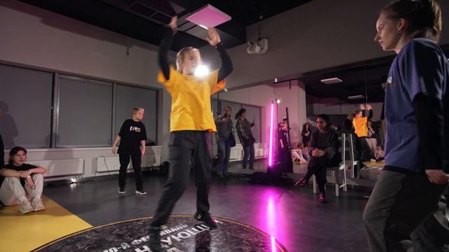 Танцующий Город 22 - Hip Hop- Pankey vs Bulochka Final смотреть онлайн