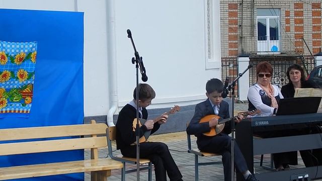 Белый цветок - Пасха 2016. Преподаватели и ученики Школы искусств. смотреть онлайн