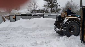 Чистка снега самодельным трактором
