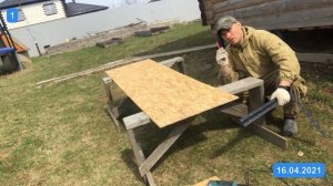 Моя баня из бревна 28 Чем закрыть цоколь в бане, закрыть сваи #цокольбани #закрытьсваи 17.04.2021г.