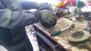 Toyota Harrier 2003 года. Замена тяги, резинок стабилизатора, замена опоры стойки амортизатора.