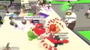 ЧТО ДАЮТ ЗА КЛУБНИЧНОГО БЕТА В АДОПТ МИ ROBLOX???