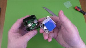 Разборка мини колонки TD-V26. Отключаю светодиод. Дешёвая сборка.