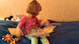 Распаковка игрушек "Животные дикой природы"