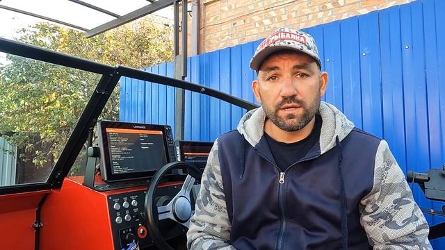 новая прошивка  эхолотов Lowrance, кому надо прошивать, а кому нет