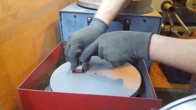 Процесс заточки ножа машинки для стрижки волос | Магазин Centrzatochki.ru смотреть онлайн