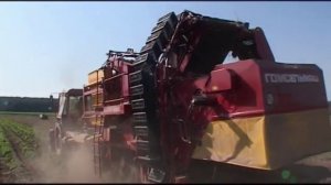 ПОЛУПРИЦЕПНОЙ КАРТОФЕЛЕУБОРОЧНЫЙ КОМБАЙН ПКК-2-05 «ПАЛЕССЕ РТ25»