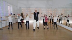 Онлайн-обучение танцу "СНЕГ И ЕЛКИ"