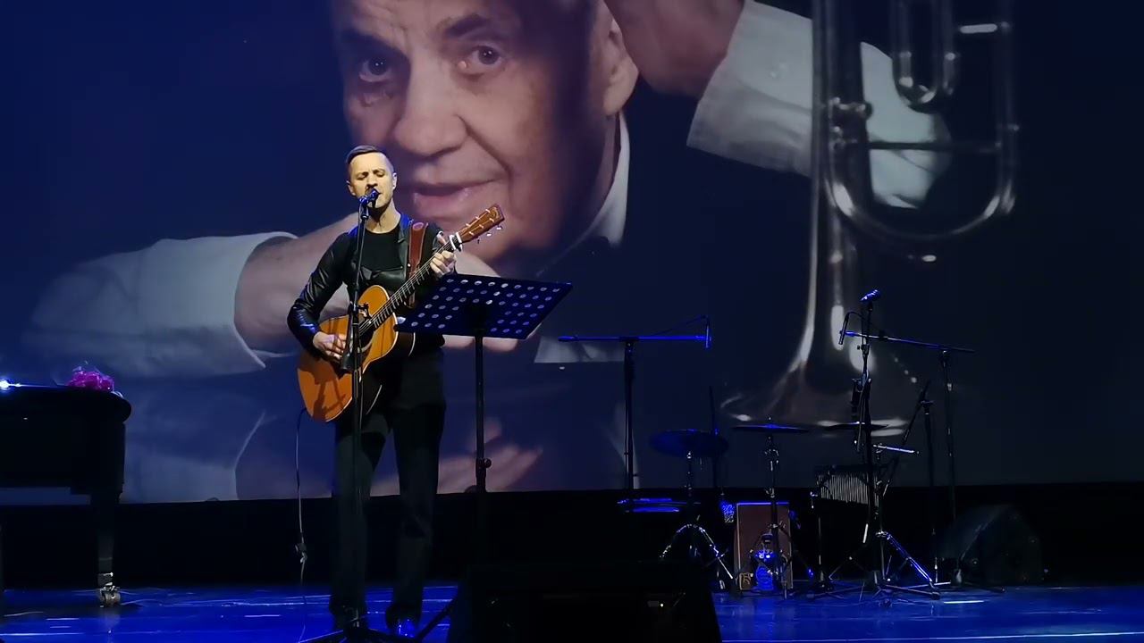 Дмитрий Хмелев "Никого не будет в доме" 18.11.2023 смотреть онлайн