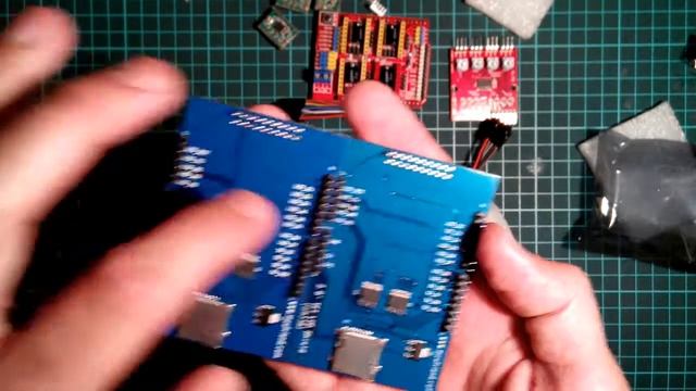 Модули из магазина А+А+А+. Распаковка и тест TFT LCD Shield смотреть онлайн