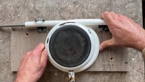 Это сделать практически невозможно, но таким способом легче лёгкого