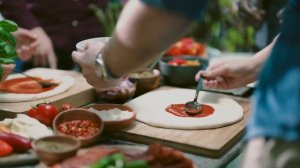 Добро пожаловать в Ooni Pizza Ovens – мы создали первую в мире мобильную печь для пиццы.