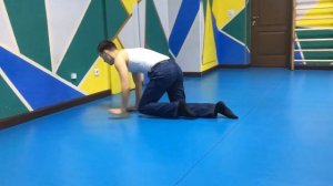 Упр. для развития нервной системы. Упр 19 - Ползание на четвереньках