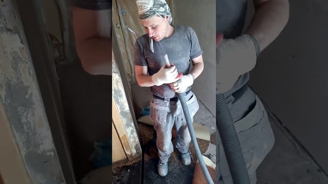 Как пропылесосить в труднодоступных местах, или достать предметы из узких ям!