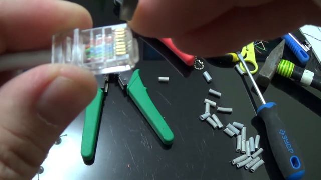 Правильный обжим интернет коннектора подручными средствами! DIY, RJ45 без обжимников! смотреть онлайн