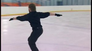 Элементы фигурного катания. Дуга вперёд внутрь