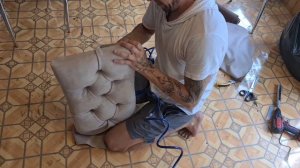 Переделка простых стульев в каретную стяжку. Реставрация мебели. Furniture restoration. Mebel  DIY