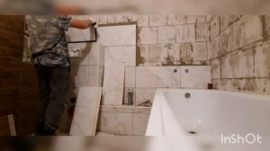 укладка плитка на стене без штукатурка. ванной комнате