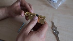 ОНЛАЙН ТРЕЙД.РУ Цилиндр (Личинка замка) Venezia 70 ТФ (35х35) ключ-вертушка, полированная латунь