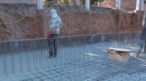 Гидроизоляция фундаментной плиты методом просыпки состава Стармекс Сил