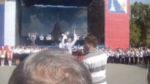 Валерий Халилов в Севастополе дирижирует Гимн России (27.09.2015)