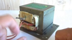 ОПАСНЫЙ СЕКРЕТ трансформатора МОТ от Микроволновки! Как же я раньше этого не знал? Просто зашквар!