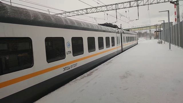 Электропоезд ЭП2Д-0172 "D3" сообщение Ипподром – Зеленоград-Крюково на станции МЦД Косино смотреть онлайн