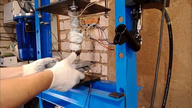 Проверка литьевой формы для вилок LemoSocket www.pm-laser.ru смотреть онлайн