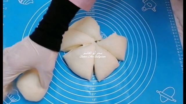 من نص كيلو مفروم عملت ١٢ رغيف حوواشي اسكندراني علي أصوله مع مكون سري يعطي كمية وفيرة
