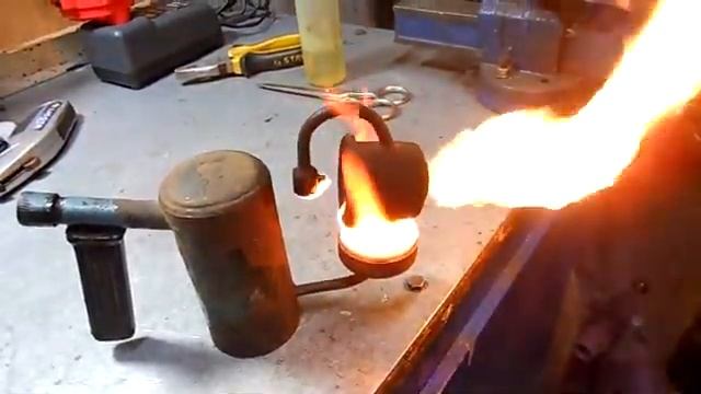 Мини паяльная лампа ЛП-0.2 1974 года смотреть онлайн