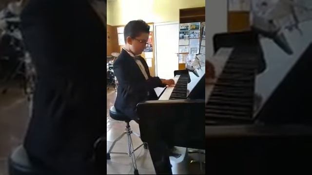 Rachenica - Alexander Yosifov played by Marian Stefanov - 8 years old