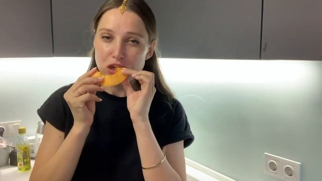 Дыня в духовке. По рецепту Османской Империи. Фаршированная рисом с фаршем, изюмом и миндалем ? смотреть онлайн