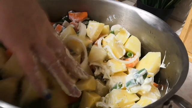 Картошка с мясом в духовке.Ленивый обед. Готовится без Вас.