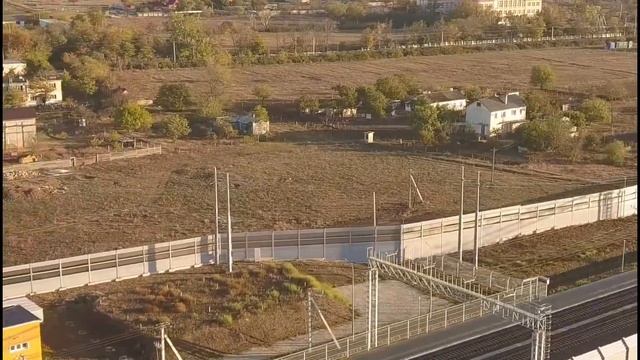 Крым.НАШЕСТВИЕ поездов в Багерово.Ж/Д ДОСМОТРОВЫЙ комплекс грузовых поездов.Пастух и коровье стадо! смотреть онлайн